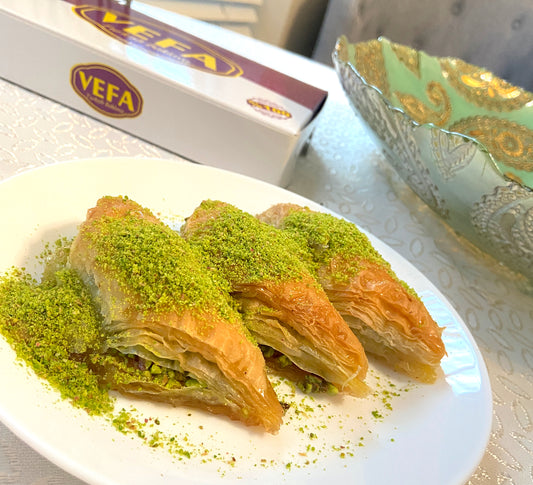 VEFA Sobiyet Handmade Turkish Pistachio Or Walnut Carrot Shape Slide, Vefa Baklava