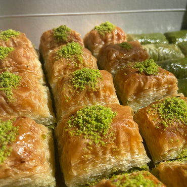 Classic Baklava, Handmade Premium Turkish Pistachio Or Walnut Baklava Fresh Daily With Pistachio Or Walnut, Vefa Baklava